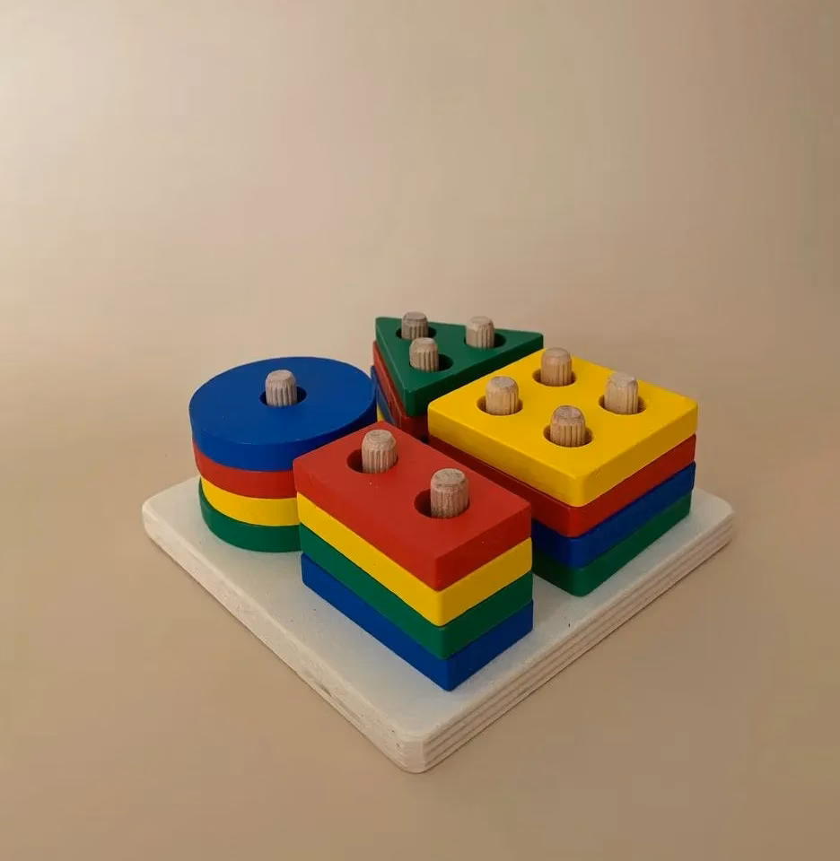 Laste puidust mänguasi - geomeetrilised kujundid
