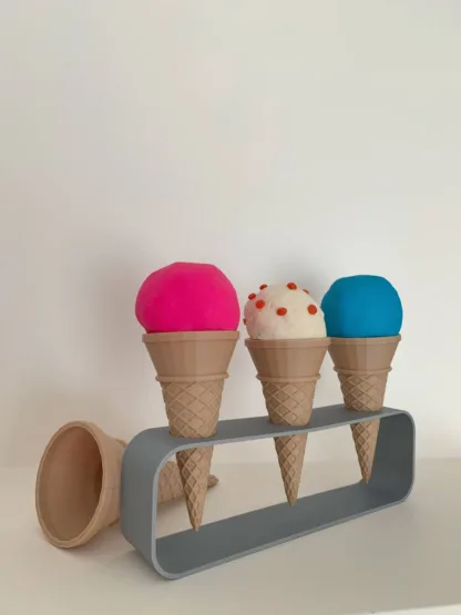 Plastiliini vormid - jäätisevahvlid 3tk ja jäätisealus - Image 2