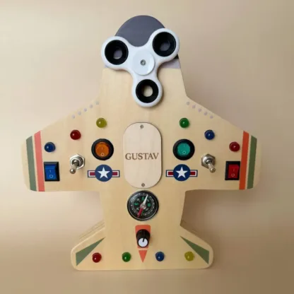 Puidust busy board tuledega "Lennuk"