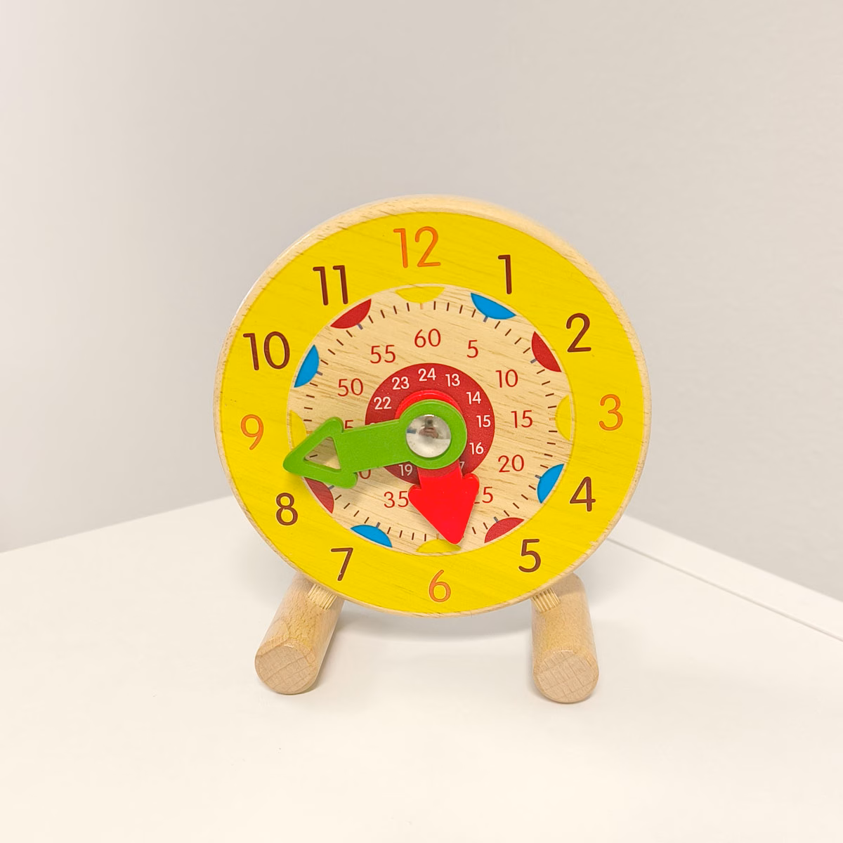 Montessori puidust õppekell