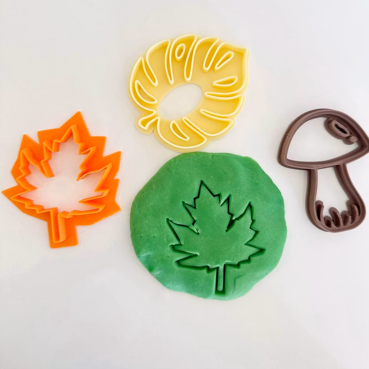 TipTip Moulds for Modelling Compounds – Autumn