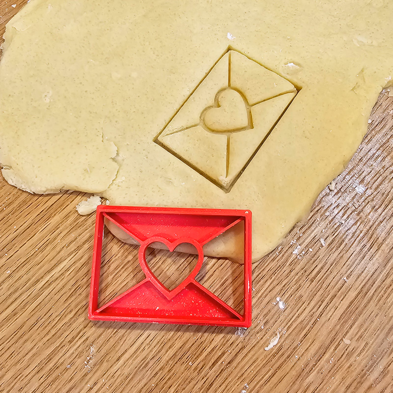 TipTip Mould for Modelling Compounds – "Letter to a Friend"