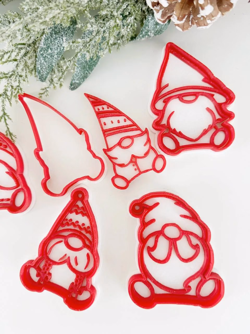 Play Dough Cutter Set – Christmas Elves - Image 2